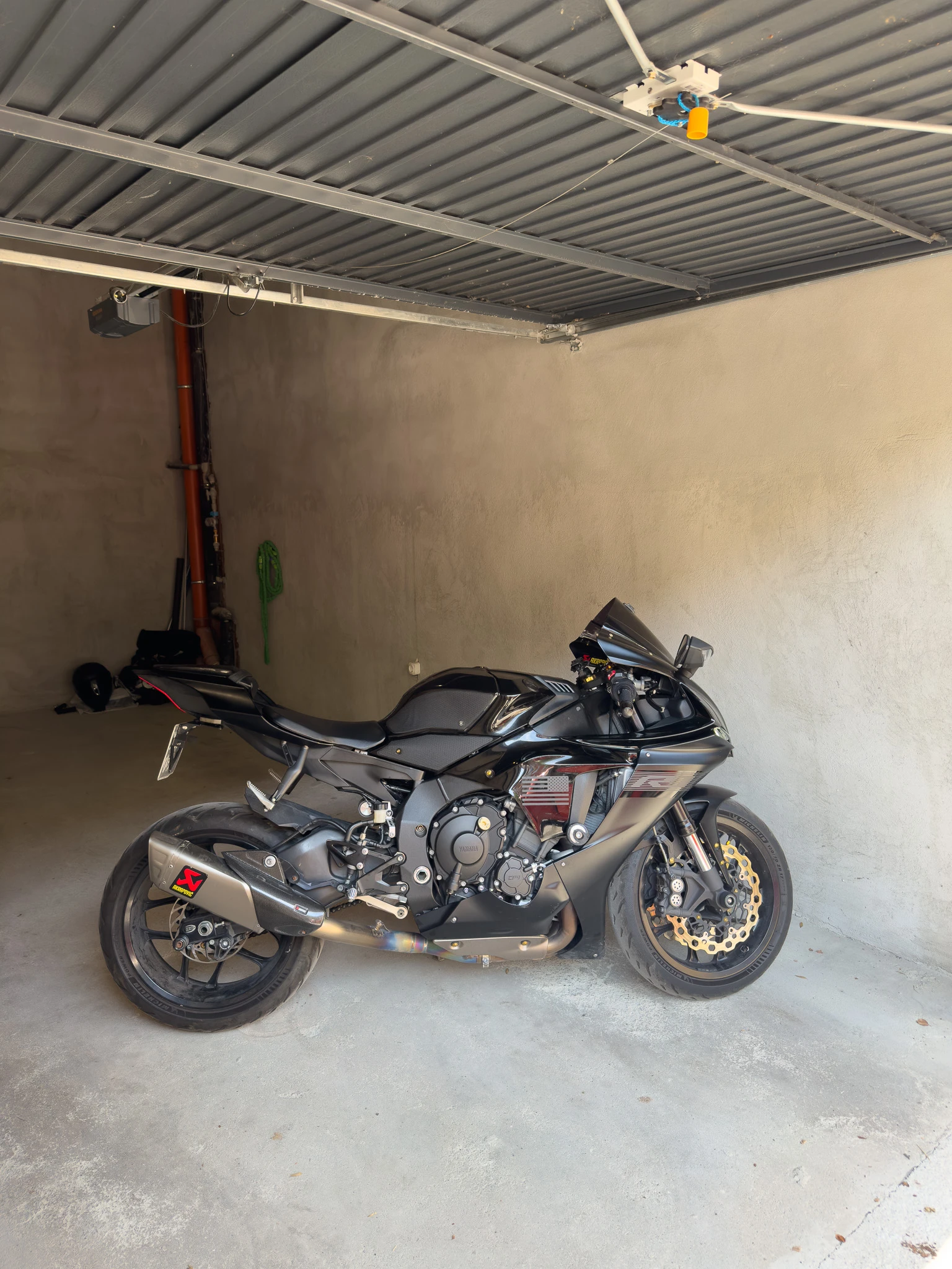 Yamaha YZF-R1  - изображение 2