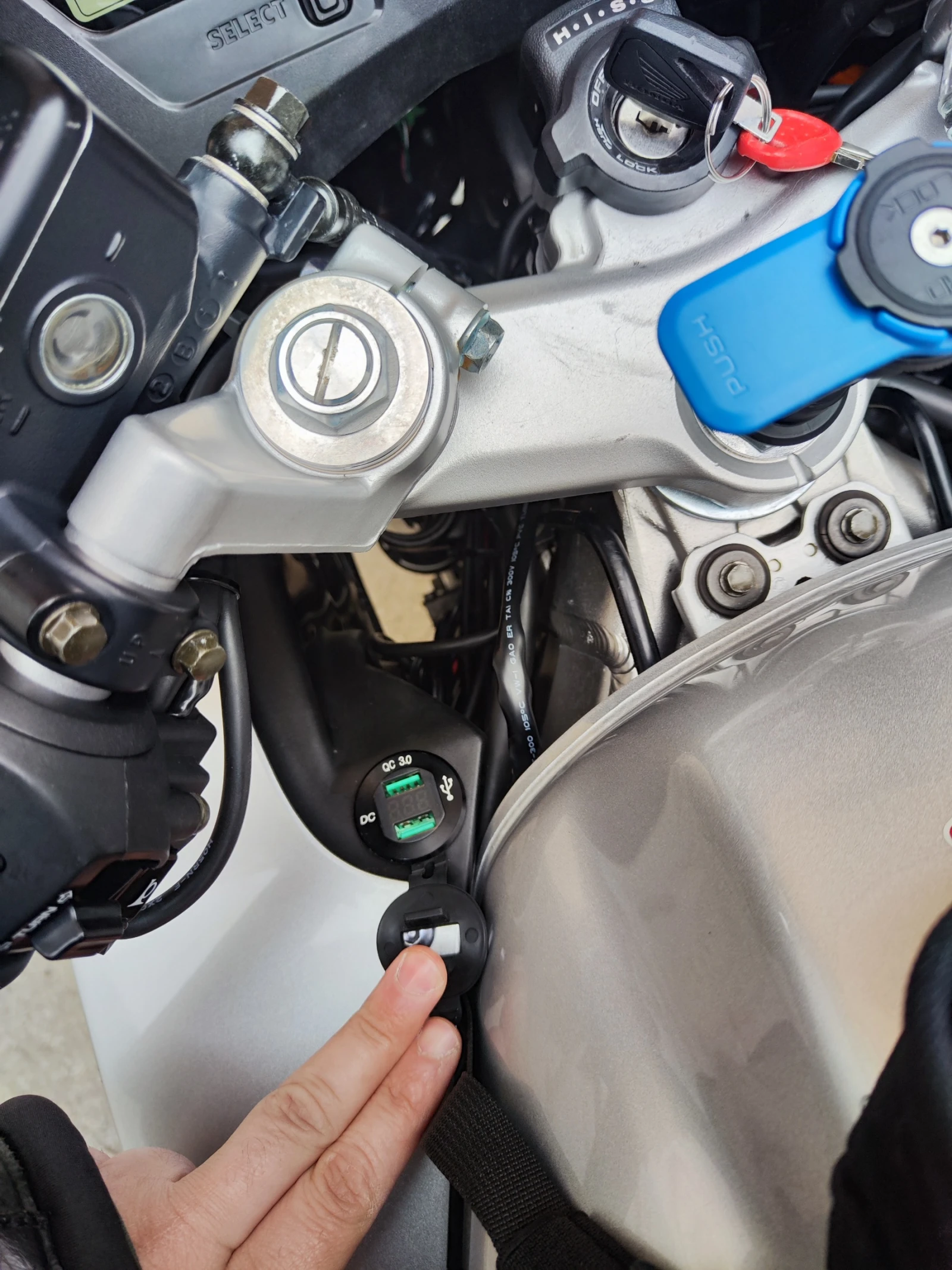 Honda Vfr 800, снимка 6 - Мотоциклети и мототехника - 54131747