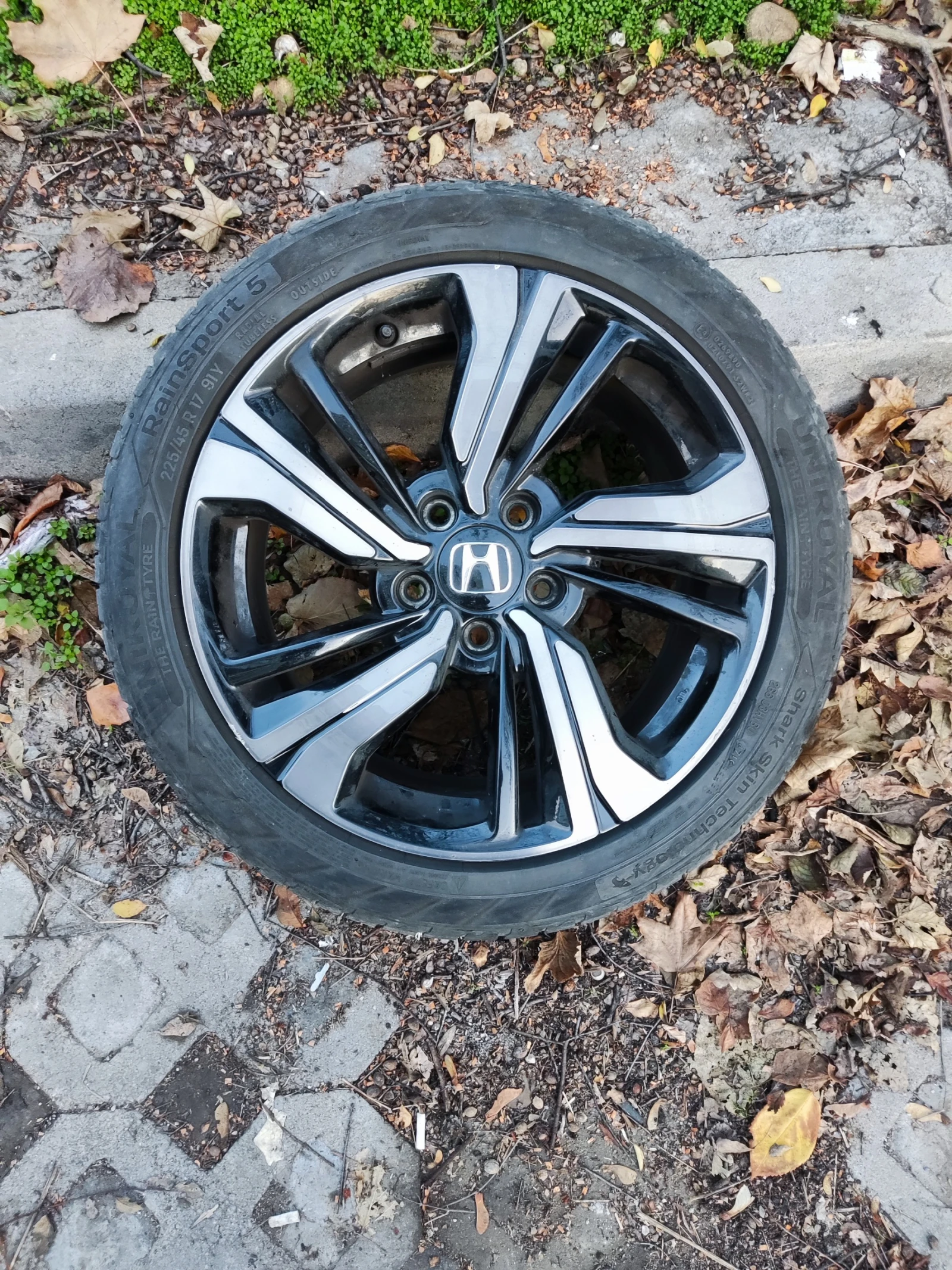 ���� � ������ 225/45R17 �� Honda Civic | Mobile.bg � ����������� 1