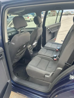 VW Touran 1.9 PD AVQ 6ск. Малкият данък, снимка 11