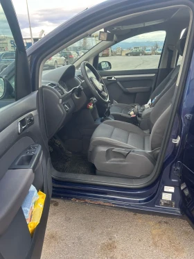 VW Touran 1.9 PD AVQ 6ск. Малкият данък, снимка 8