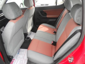 Skoda Fabia 1.2i ЛИЗИНГ!!! РЕАЛНИ КИЛОМЕТРИ+ СЕРВИЗНИ ДОКУМЕНТ, снимка 7