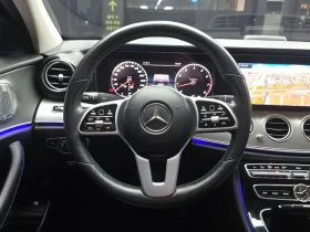 Mercedes-Benz E 300 Amg Line, снимка 13