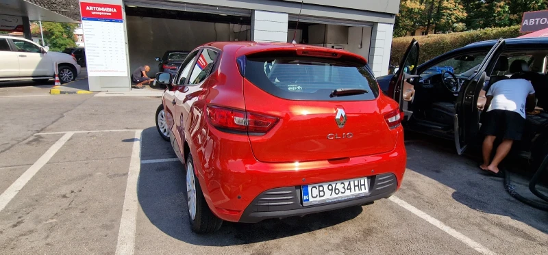 Renault Clio 0.9TCe, снимка 6 - Автомобили и джипове - 47233790