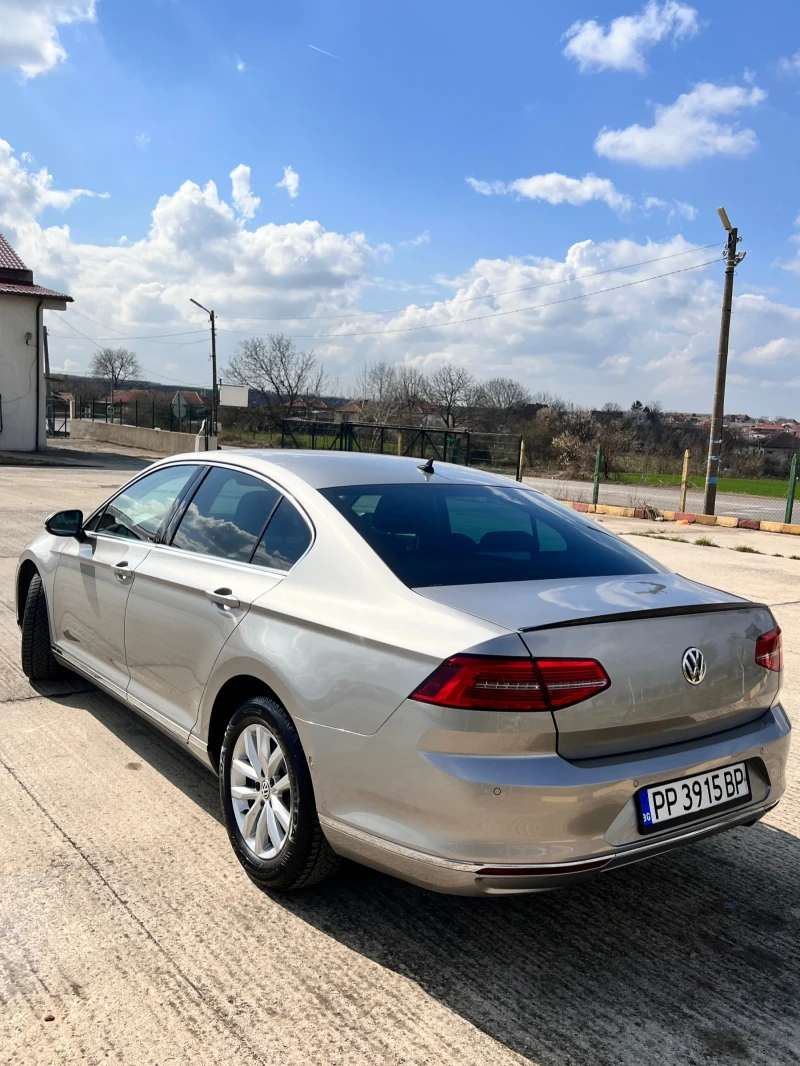 VW Passat, снимка 4 - Автомобили и джипове - 47319180