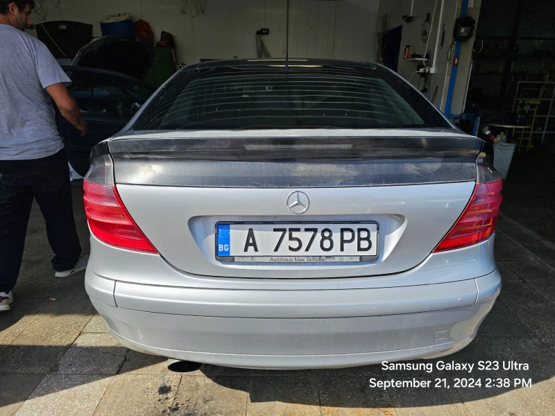 Mercedes-Benz C 200 1.6, снимка 11 - Автомобили и джипове - 47343167