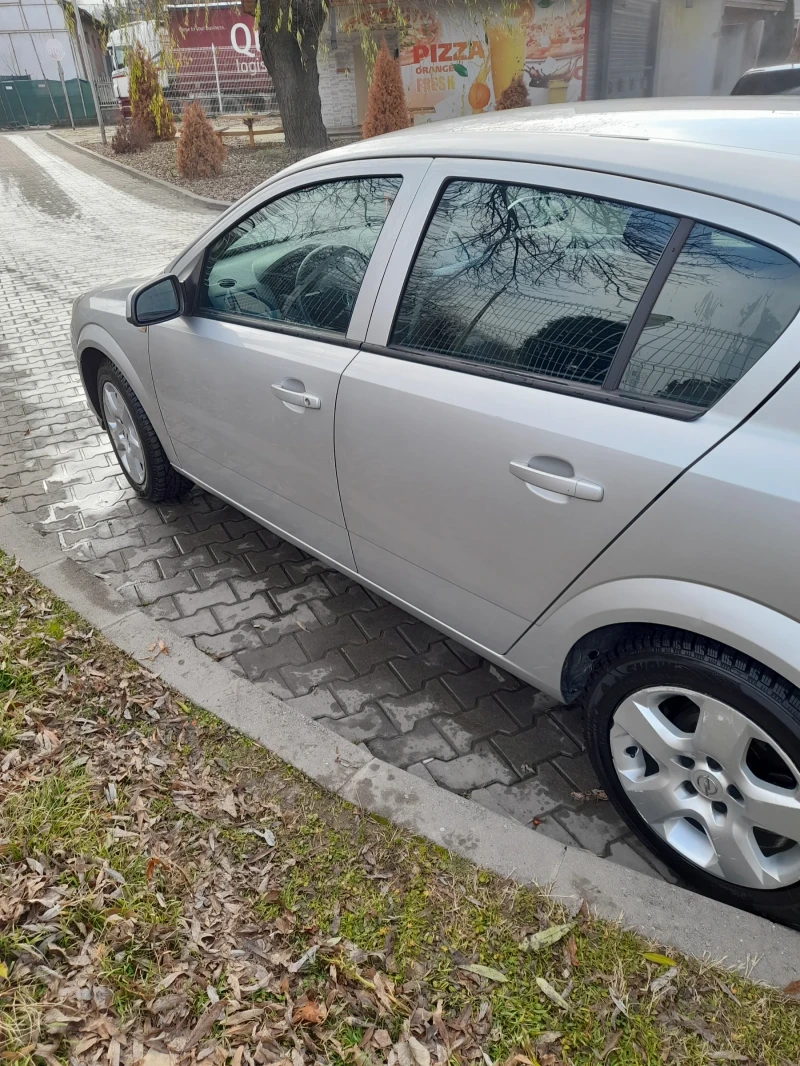 Opel Astra, снимка 4 - Автомобили и джипове - 48627690