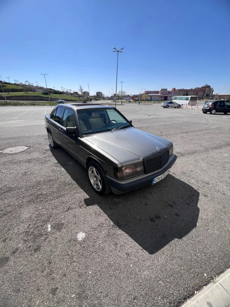 Mercedes-Benz 190, снимка 8 - Автомобили и джипове - 49583755