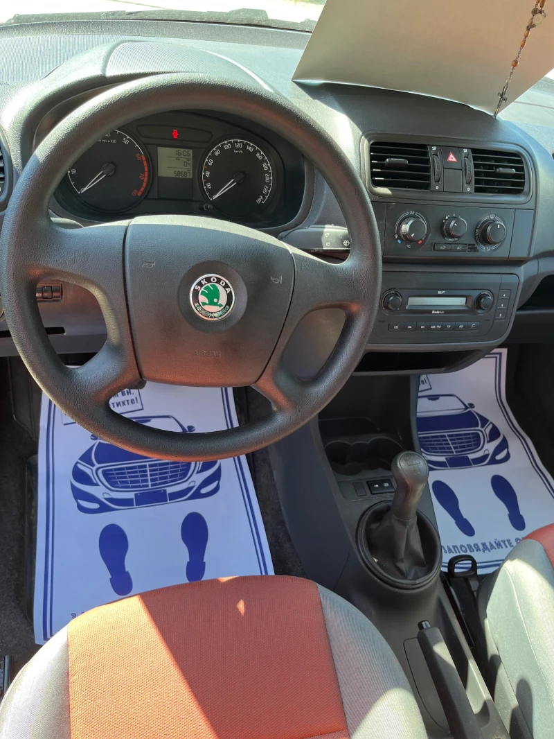 Skoda Fabia 58 000 РЕАЛНИ КИЛОМЕТРИ!!!, снимка 9 - Автомобили и джипове - 52113550