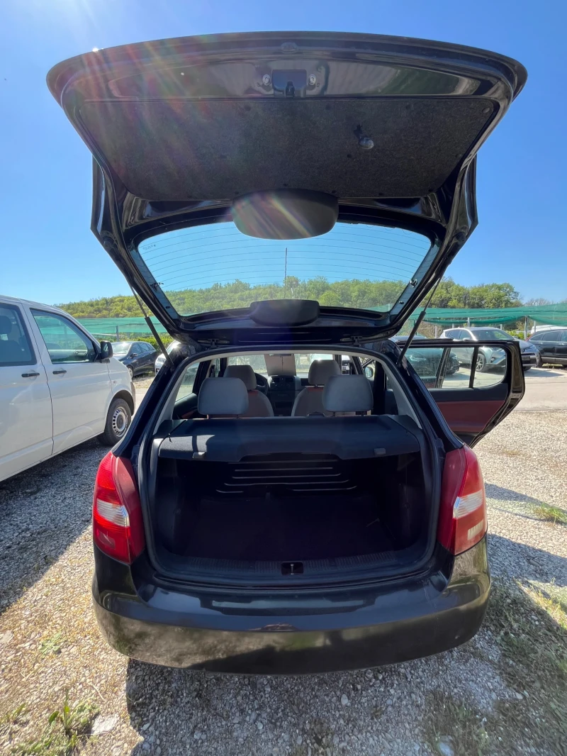 Skoda Fabia 58 000 РЕАЛНИ КИЛОМЕТРИ!!!, снимка 3 - Автомобили и джипове - 52113550