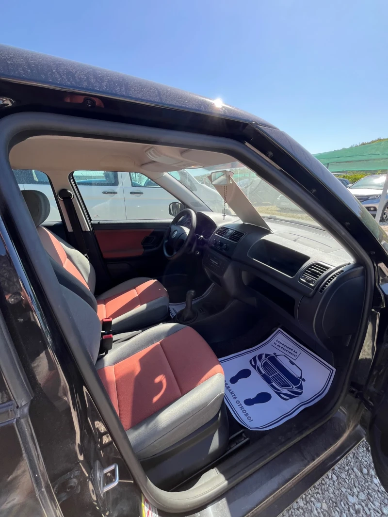 Skoda Fabia 58 000 РЕАЛНИ КИЛОМЕТРИ!!!, снимка 7 - Автомобили и джипове - 52113550