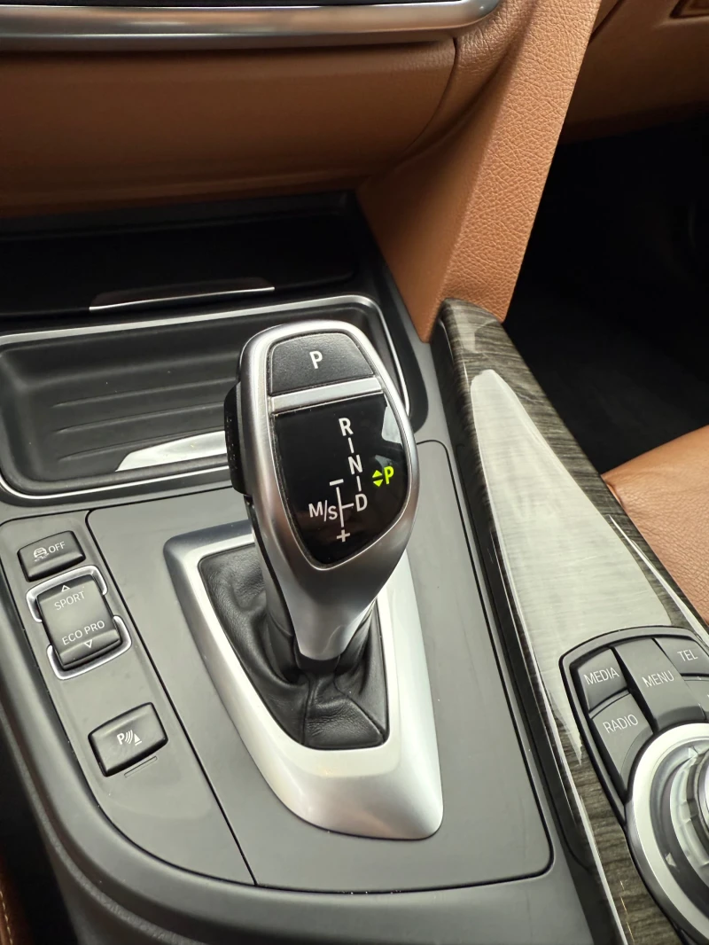 BMW 330  LUXURI 330 ful paket, снимка 14 - Автомобили и джипове - 51545982