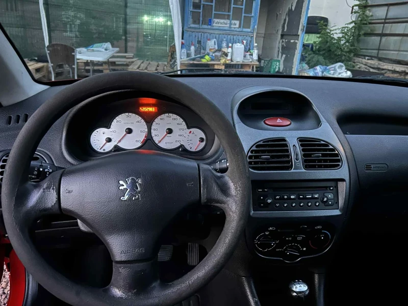 Peugeot 206 Facelift , снимка 10 - Автомобили и джипове - 52483327
