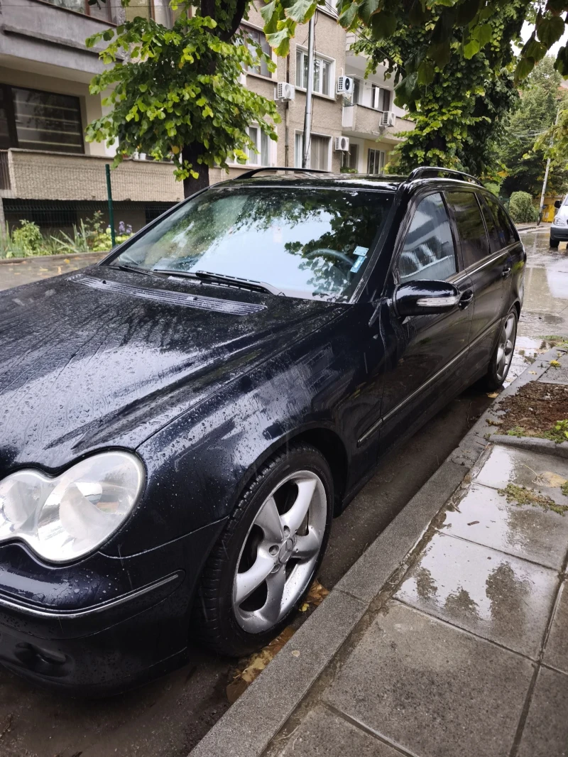 Mercedes-Benz C 220 Avantgarde, снимка 3 - Автомобили и джипове - 51992447