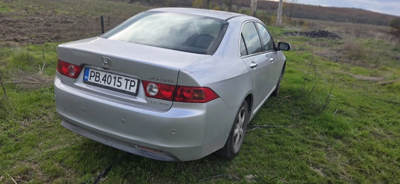 Honda Accord 2.2  I-CTD, снимка 4 - Автомобили и джипове - 52481625