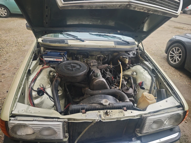 Mercedes-Benz 123 240D, снимка 5 - Автомобили и джипове - 52606830