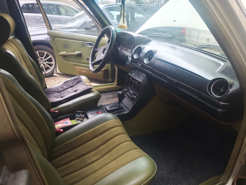 Mercedes-Benz 123 240D, снимка 6 - Автомобили и джипове - 52606830