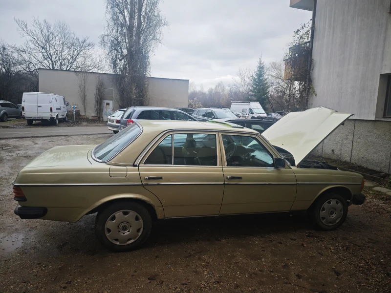 Mercedes-Benz 123 240D, снимка 4 - Автомобили и джипове - 52606830
