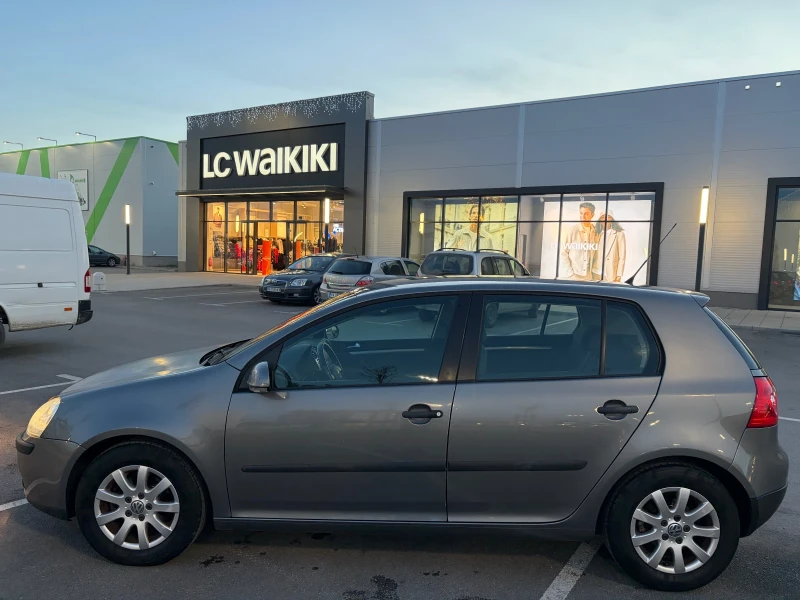 VW Golf 1.6 GAZ, снимка 8 - Автомобили и джипове - 52818660