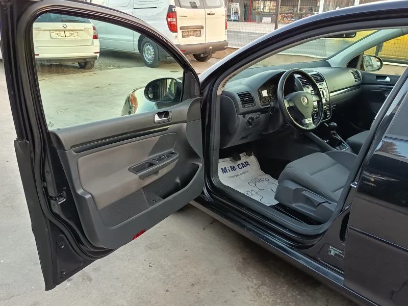 VW Golf 1.9tdi GT, снимка 9 - Автомобили и джипове - 53168258