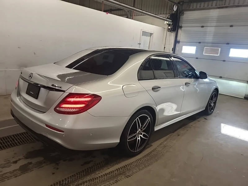 Mercedes-Benz E 450 * CARFAX * ЦЕНА ДО БГ, снимка 4 - Автомобили и джипове - 53333306