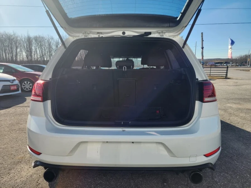 VW Golf GTI* АвтоКредит* (Цена до БГ) , снимка 9 - Автомобили и джипове - 53587422