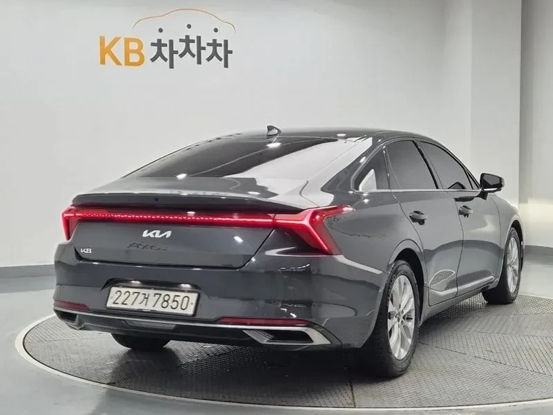 Kia K8 2.5 GASOLINE 2WD NOBLESSE, снимка 3 - Автомобили и джипове - 55027229