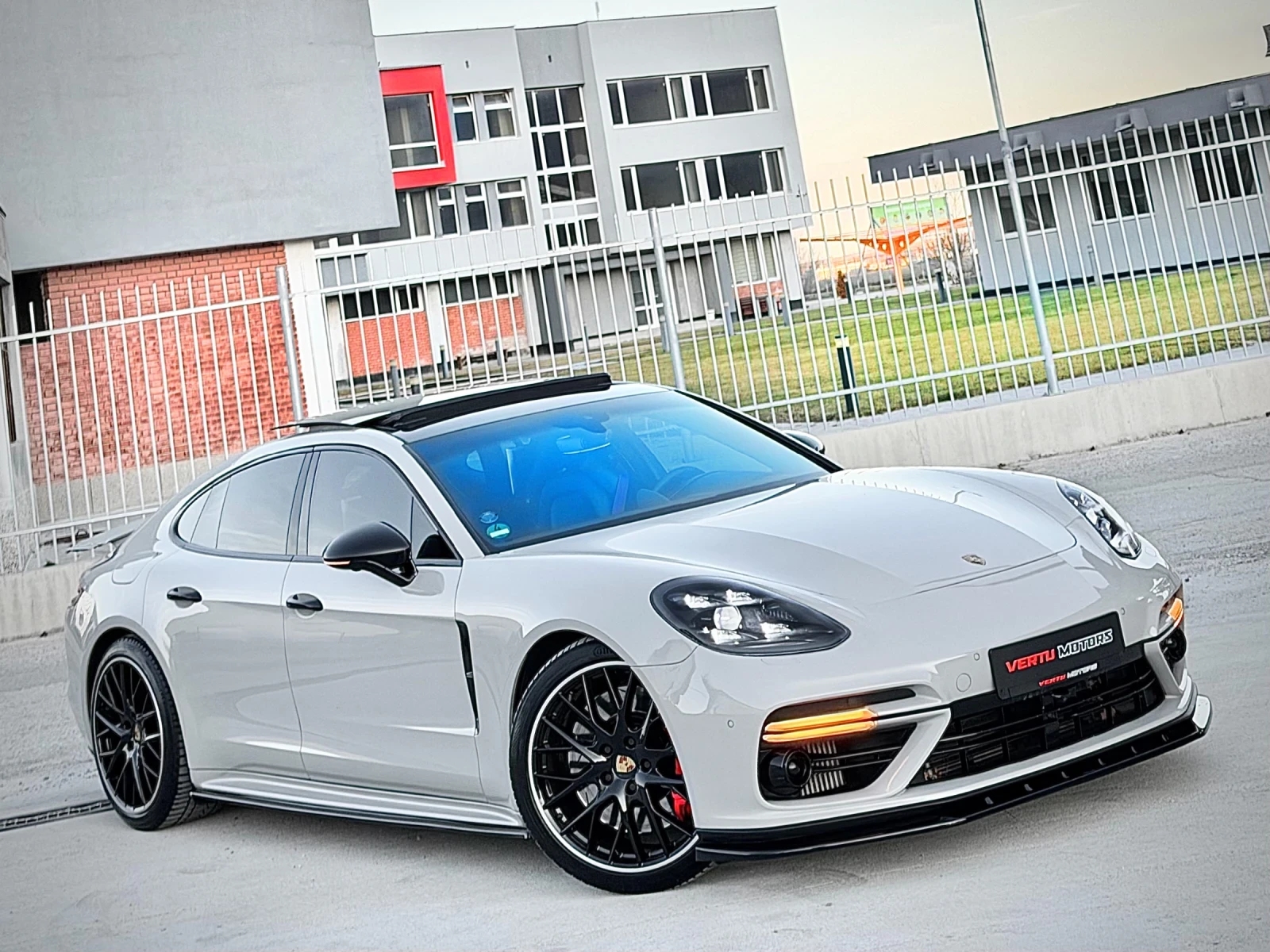 Porsche Panamera TURBO V8/ PANO/ 3xTV/ CARBON/ 360 CAMERAS/, снимка 1
