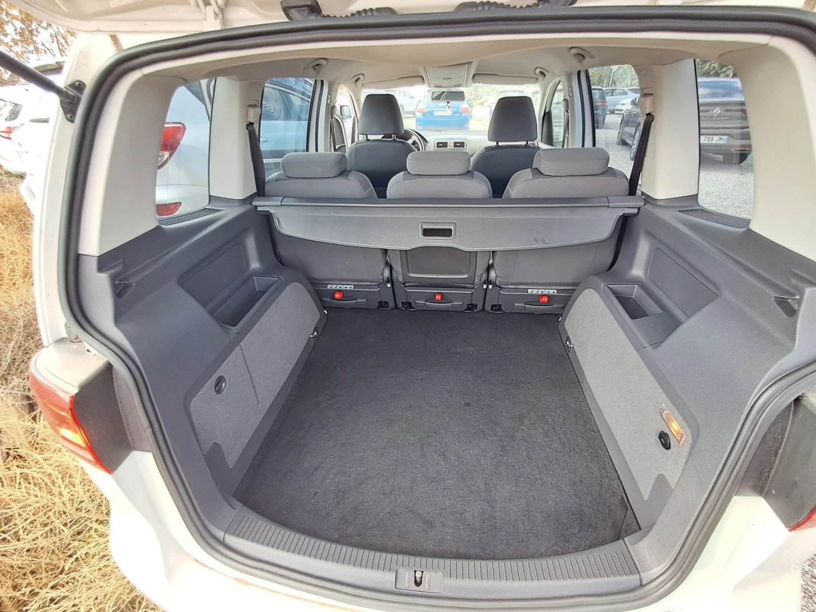 VW Touran 1, 6 - изображение 10