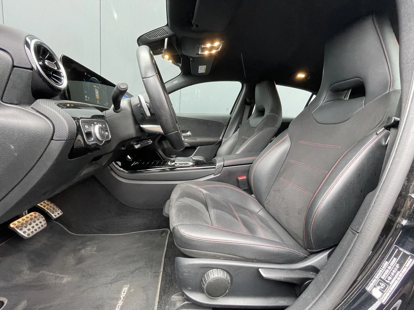 Mercedes-Benz A 180 D/AMG/116HP/CAM/LED/NAVI/AMBI/KEYLESS/210E - изображение 5