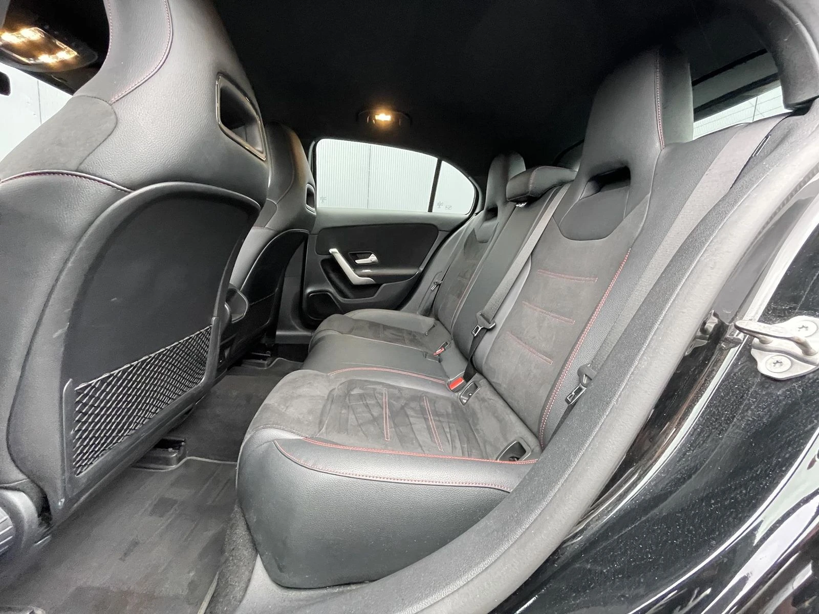 Mercedes-Benz A 180 D/AMG/116HP/CAM/LED/NAVI/AMBI/KEYLESS/210E - изображение 6