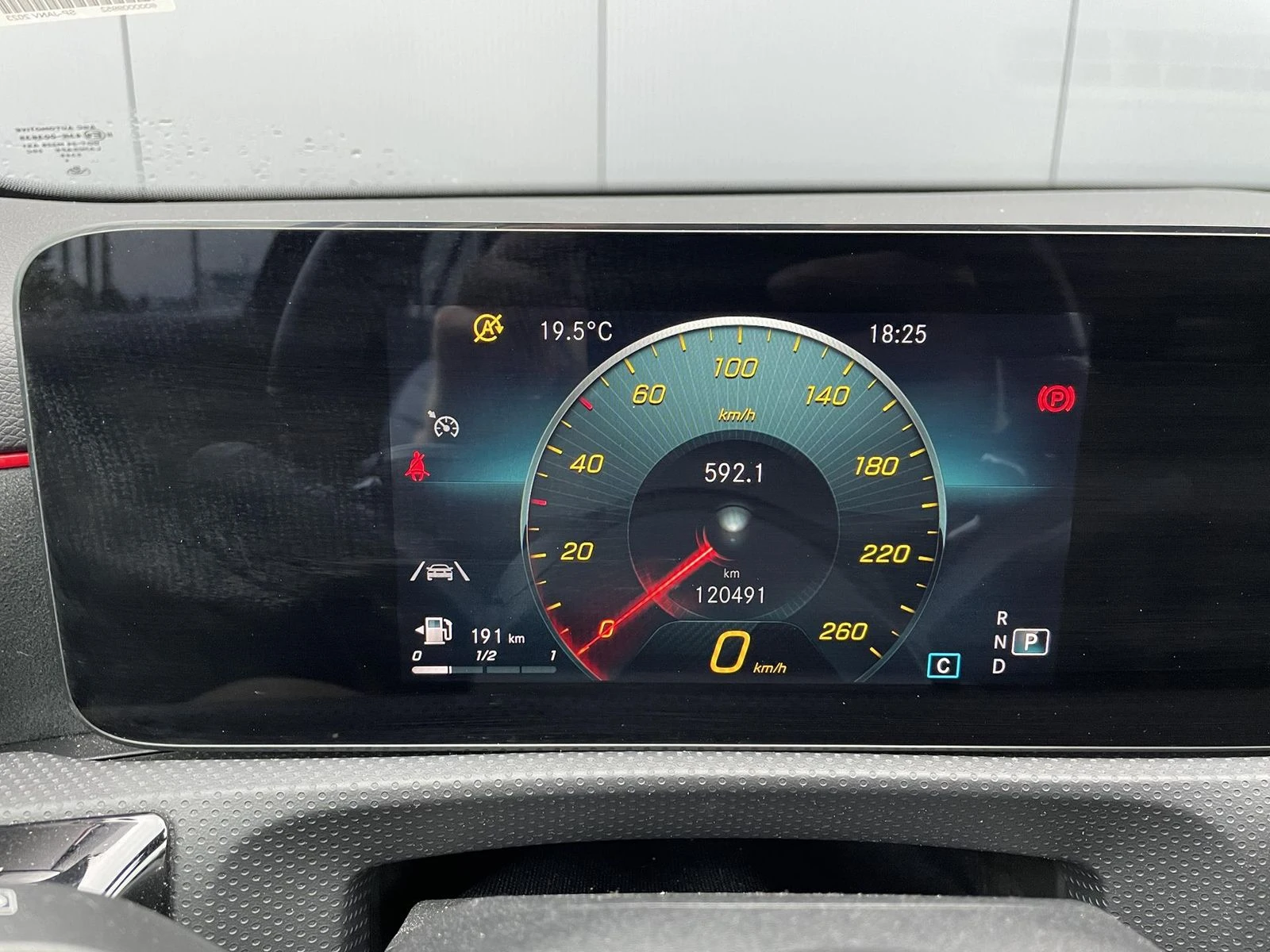 Mercedes-Benz A 180 D/AMG/116HP/CAM/LED/NAVI/AMBI/KEYLESS/210E - изображение 10