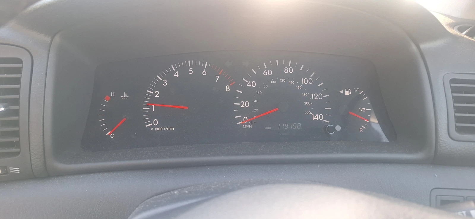 Toyota Corolla  - изображение 8