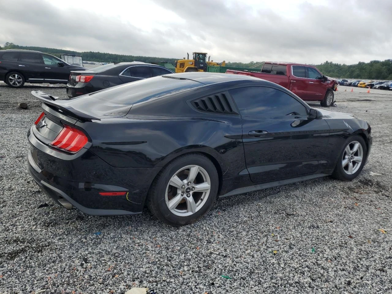 Ford Mustang ECOBOOST SPORTBACK - изображение 3