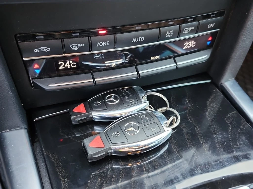 Mercedes-Benz E 400 * CARFAX * БЕЗ ПЪРВОНАЧАЛНА ВНОСКА - изображение 7