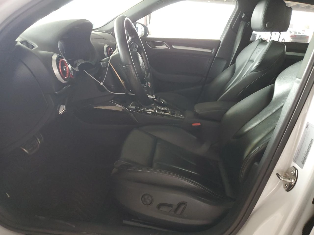 Audi S3 PREMIUM PLUS - изображение 8