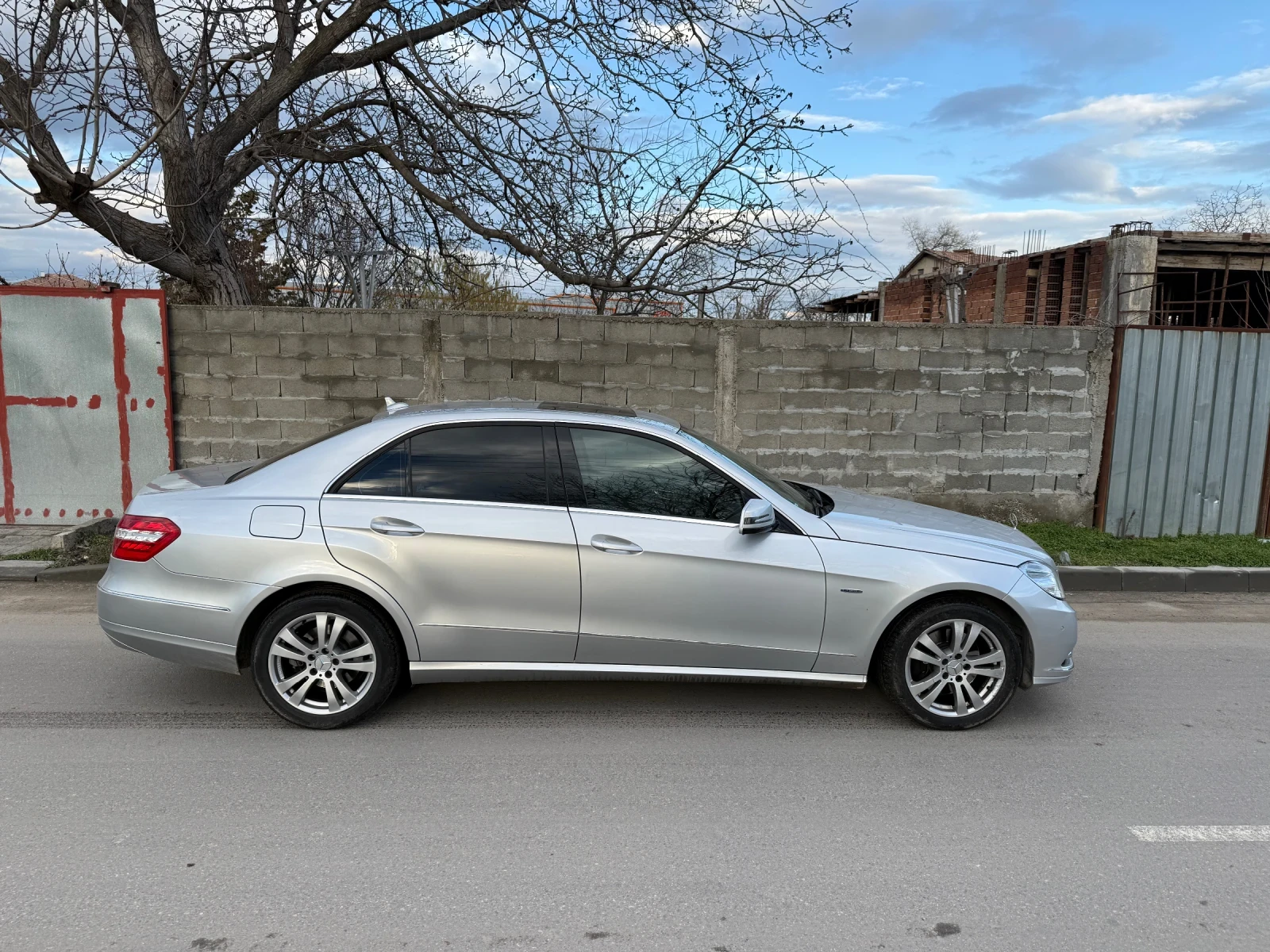 Mercedes-Benz E 350 Mercedes E 350 CDI | 231 к.с. | 7G-Tronic Plus - изображение 5