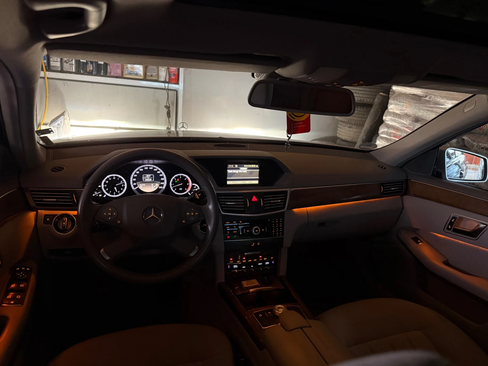 Mercedes-Benz E 350 Mercedes E 350 CDI | 231 �.�. | 7G-Tronic Plus | Mobile.bg � ����������� 11