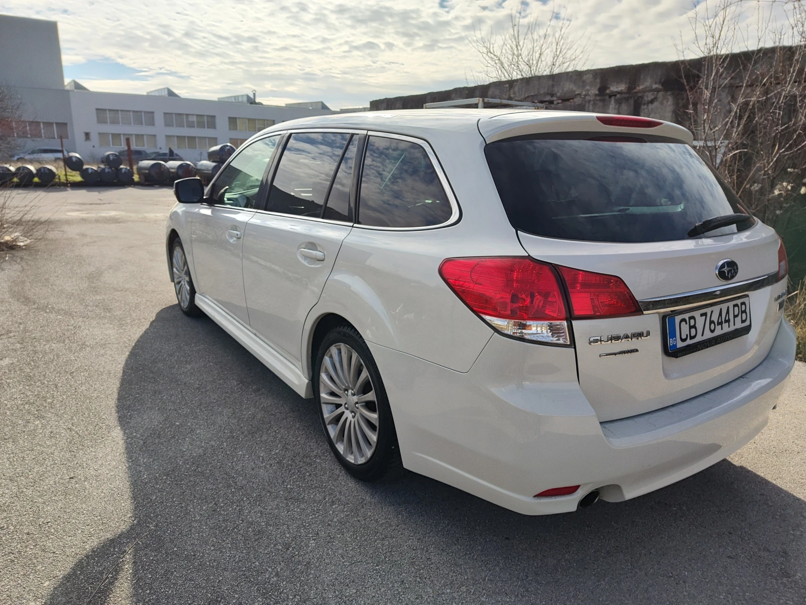 Subaru Legacy  SPORT EDITION - изображение 3