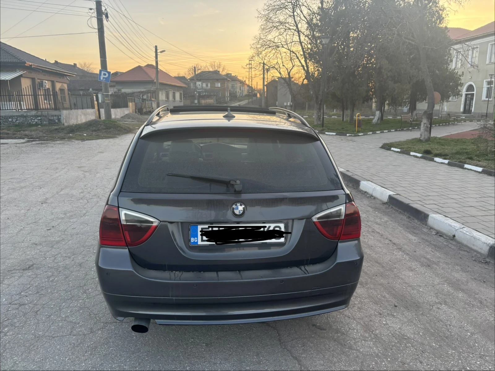 BMW 320, снимка 4 - Автомобили и джипове - 53835552