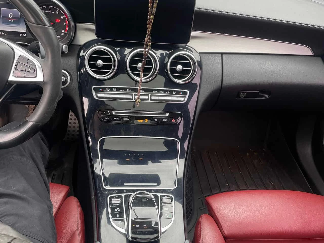 Mercedes-Benz C 43 AMG * ПОДГРЕВ * ШИБИДАХ * ОТ ПРЕДСТАВИТЕЛСТВО, снимка 9 - Автомобили и джипове - 53990469