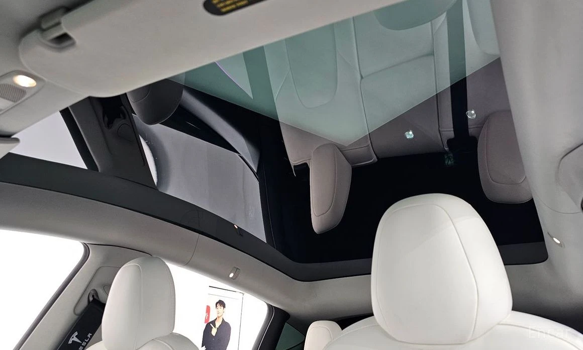 Tesla Model Y Long Range AWD* PANORAMA* , снимка 13 - Автомобили и джипове - 53996932