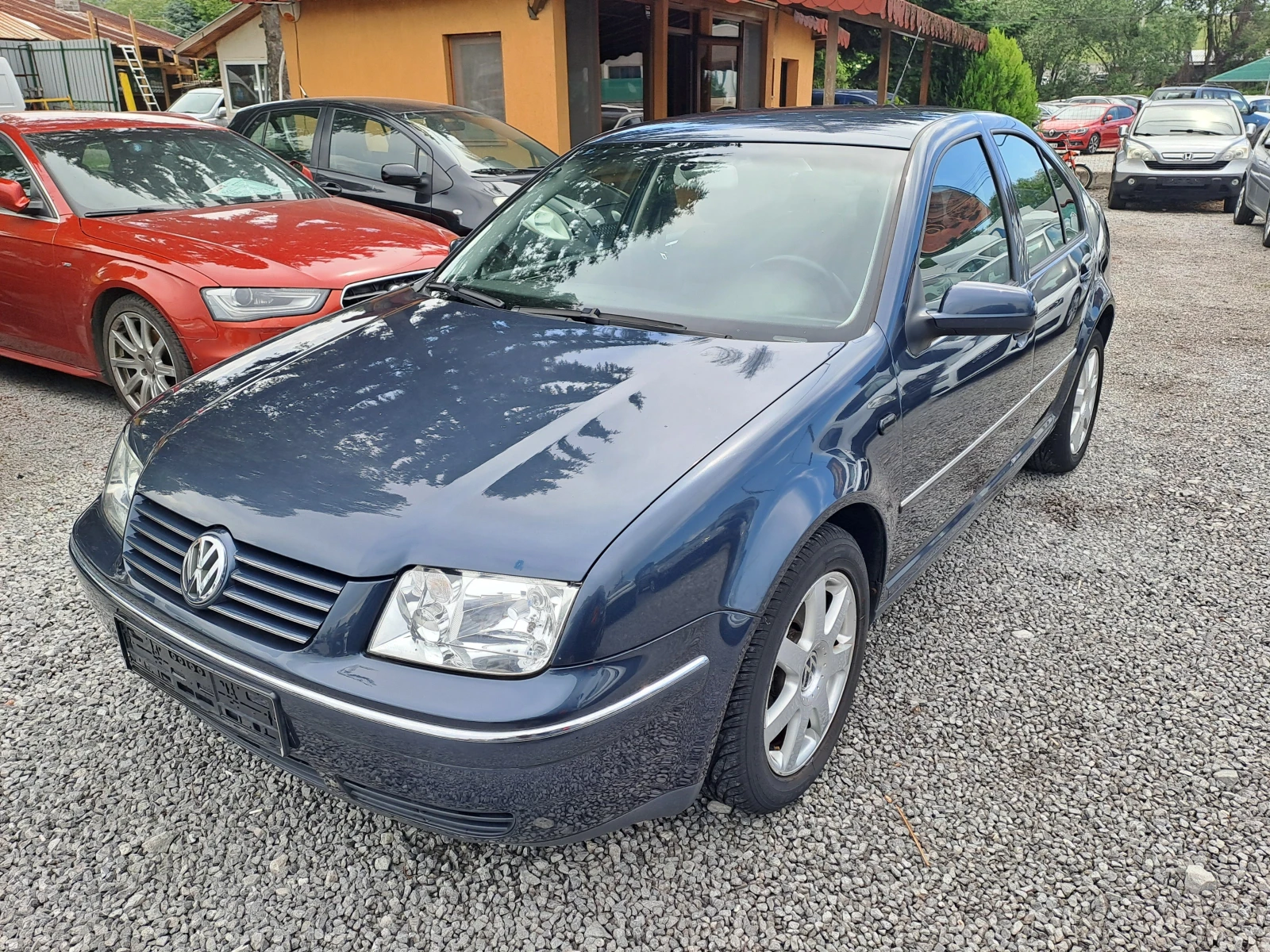 VW Bora 2.0 i , снимка 2 - Автомобили и джипове - 54868923