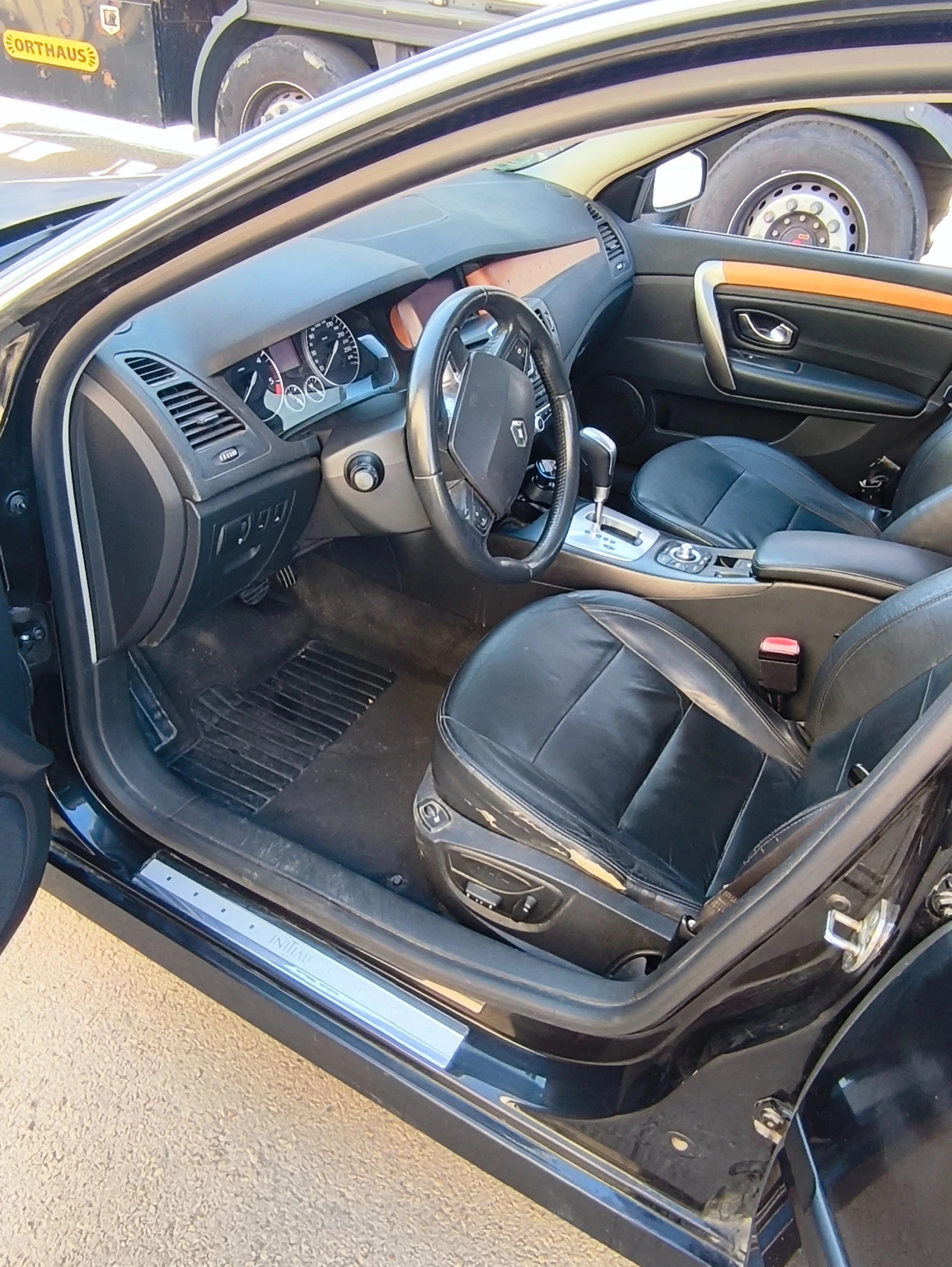 Renault Laguna 3, снимка 10 - Автомобили и джипове - 54905462