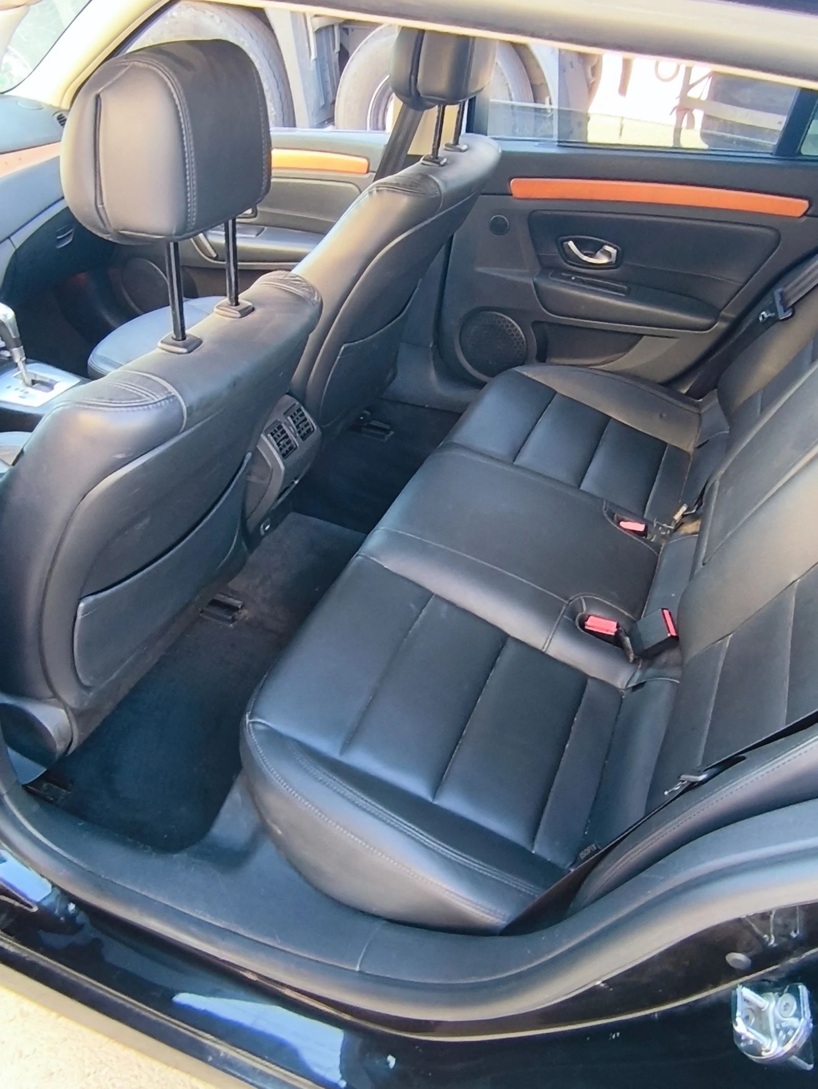 Renault Laguna 3, снимка 11 - Автомобили и джипове - 54905462
