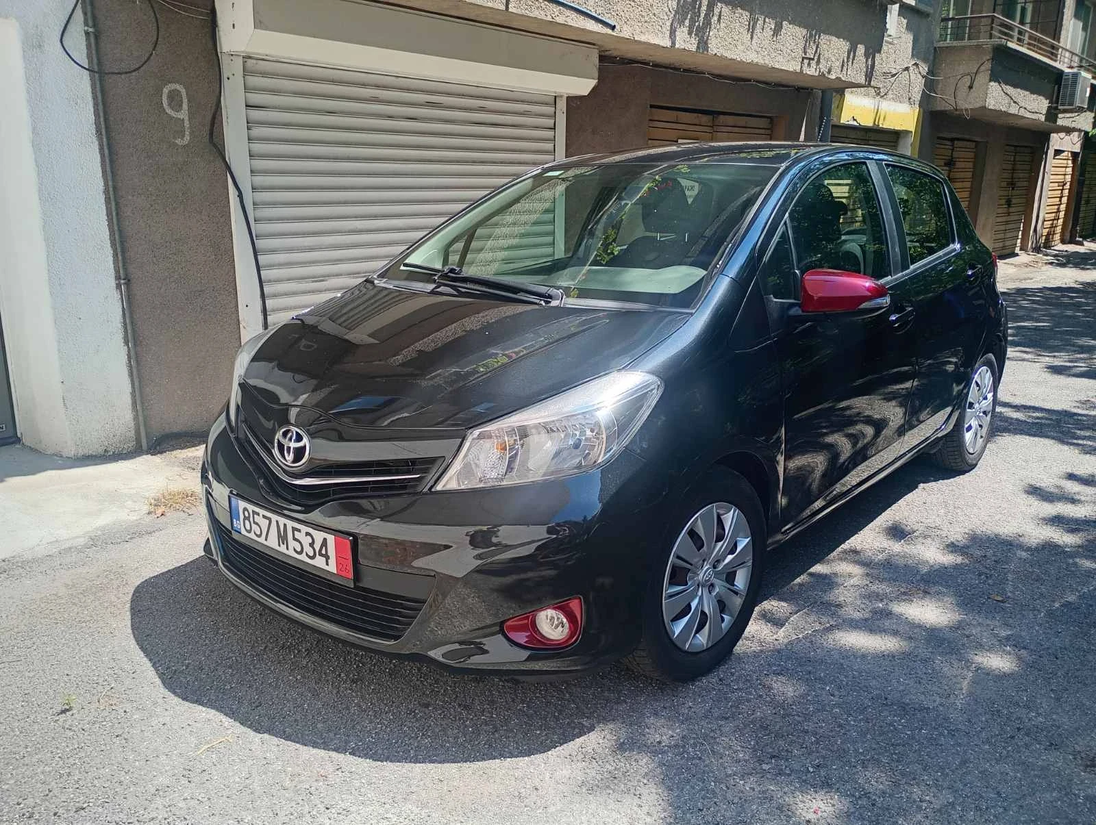 Toyota Yaris 1, 3, снимка 12 - Автомобили и джипове - 55152843