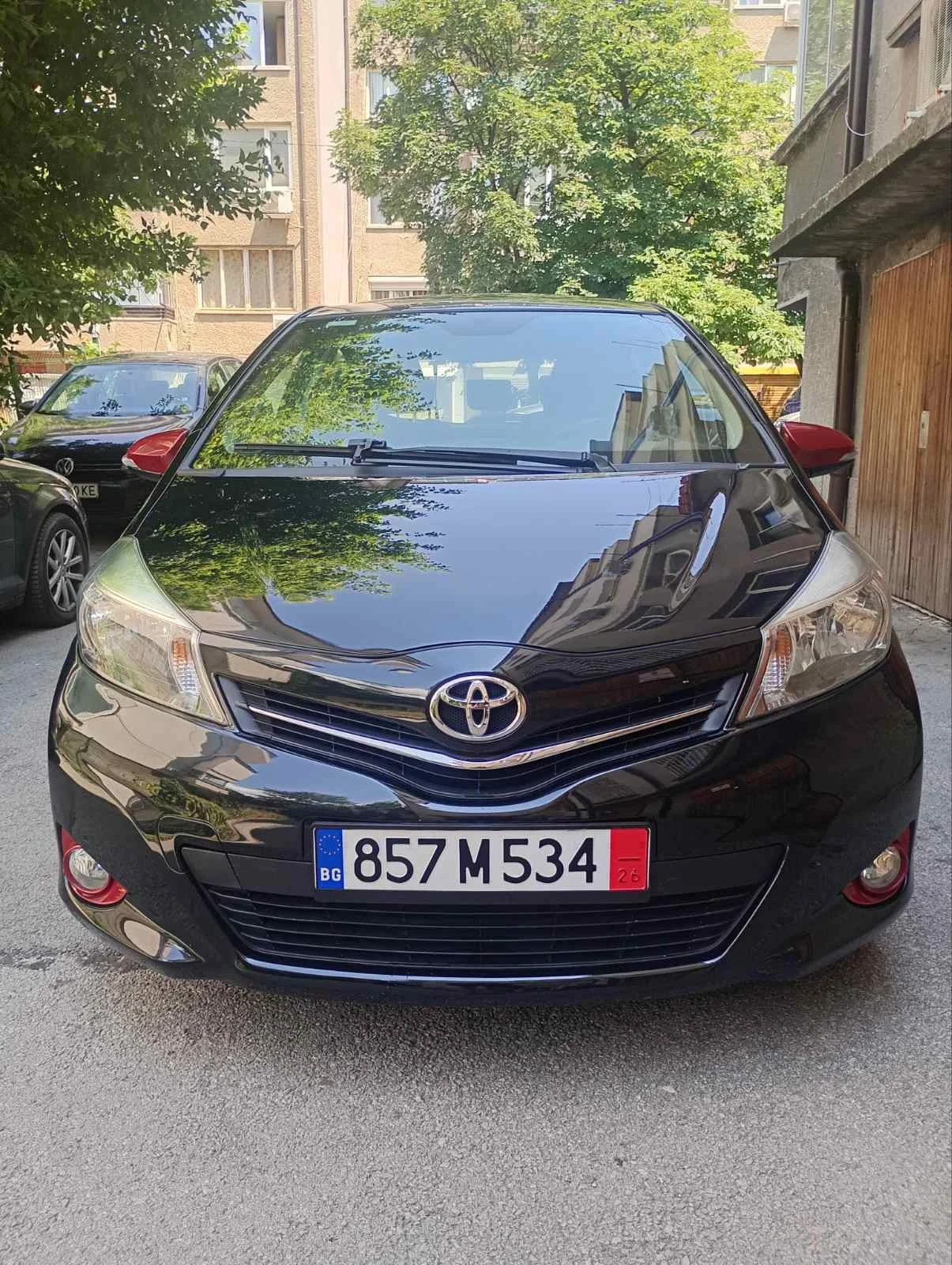 Toyota Yaris 1, 3