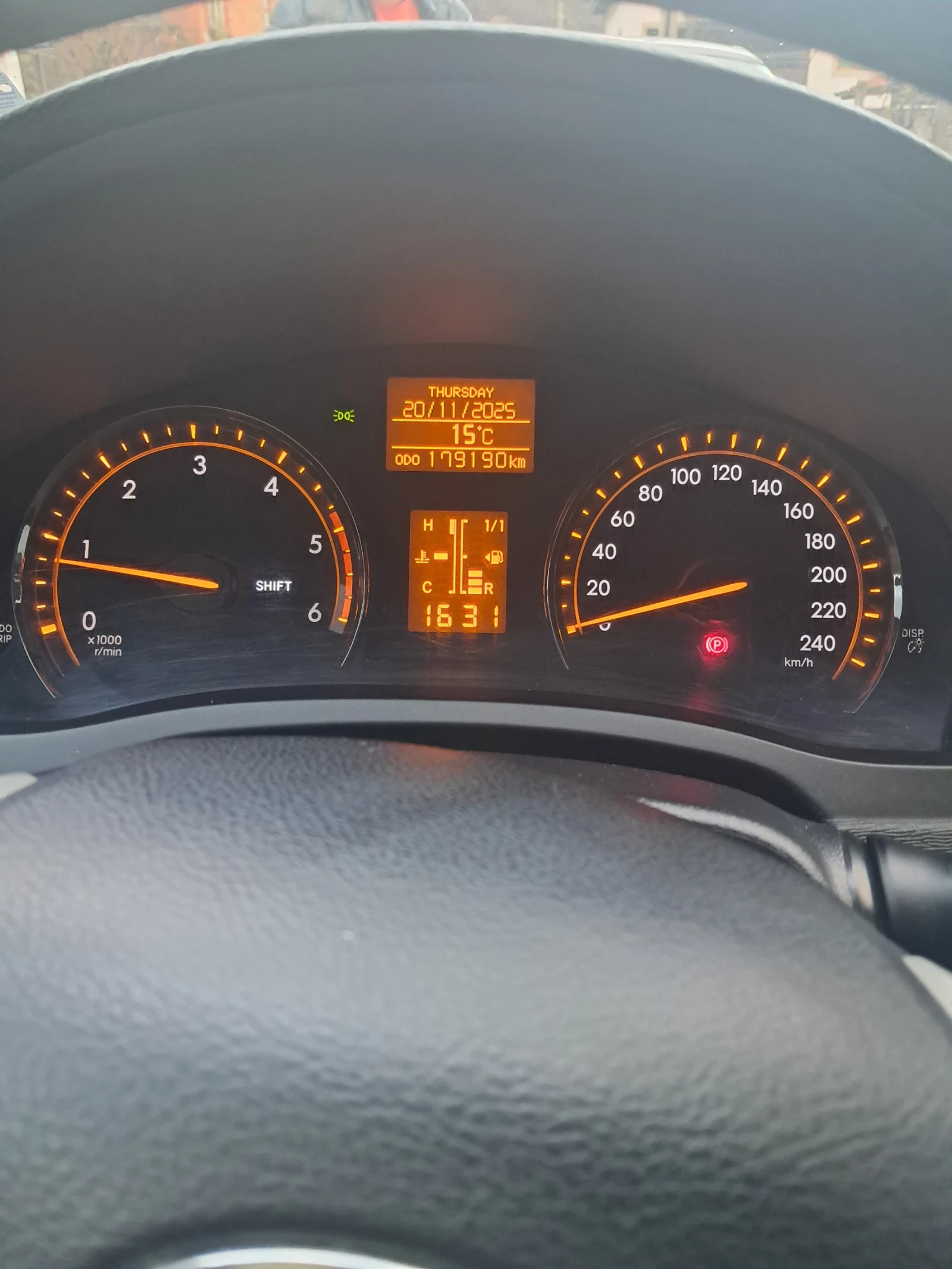 Toyota Avensis, снимка 7 - Автомобили и джипове - 55374418