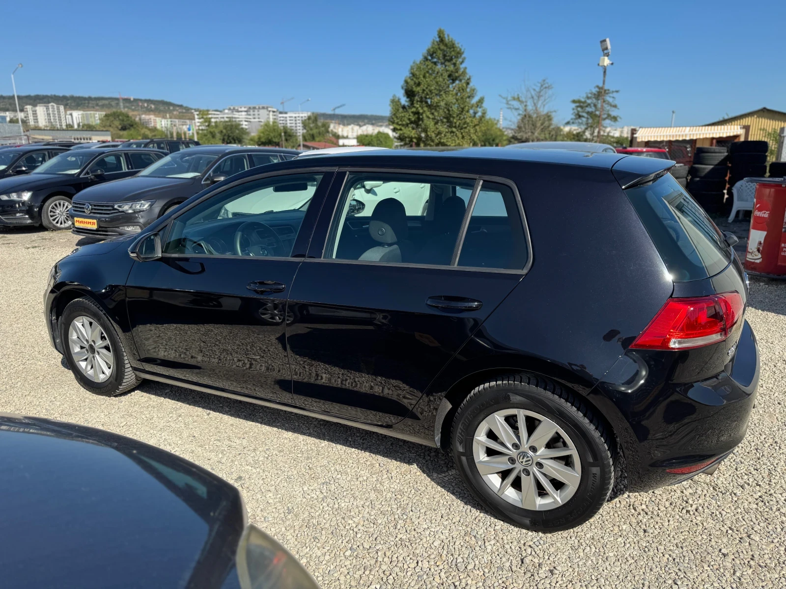 VW Golf 1.6 TDI , снимка 6 - Автомобили и джипове - 55888779