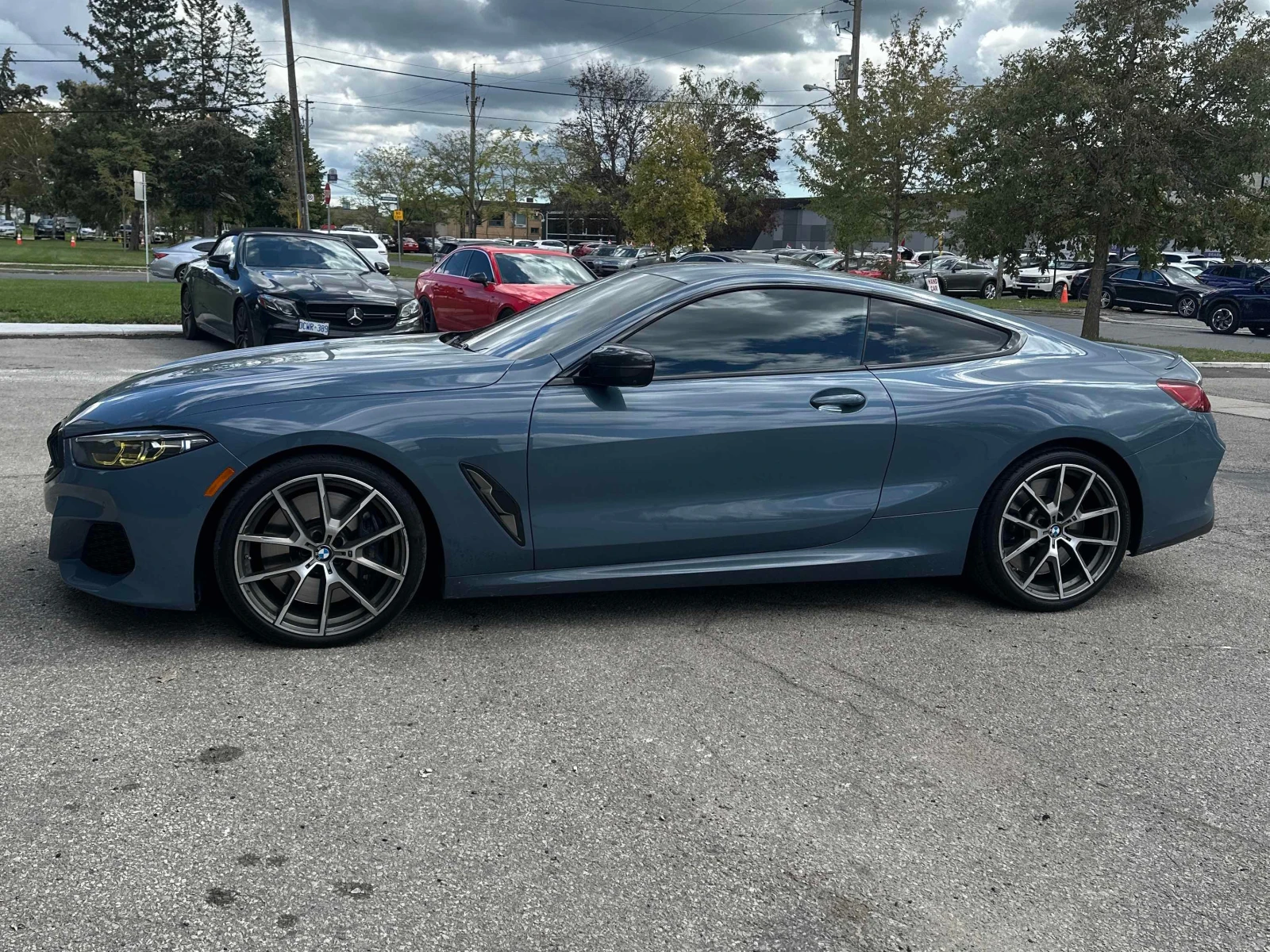 BMW 850 * АВТОКРЕДИТ * ГЛАВНО ПРЕДСТАВИТЕЛСТВО, снимка 3 - Автомобили и джипове - 56074890
